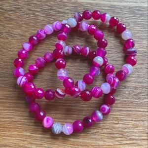 Pink Agate bead bracelet!